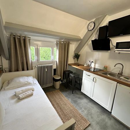 Studio Proche Commodite Et Gare . Centre Ville Кан Екстериор снимка