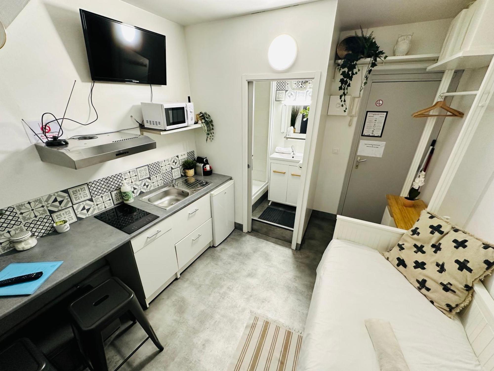 Studio Proche Commodite Et Gare . Centre Ville Кан Екстериор снимка